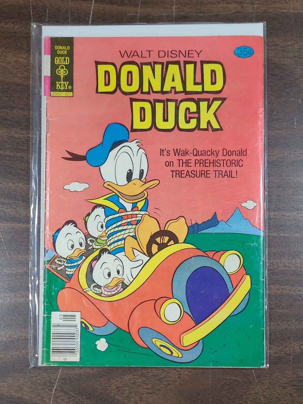 Walt Disney Donald Duck Comic Book #90037-805 Bagged